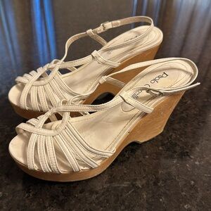 Cute white leather vintage wedges